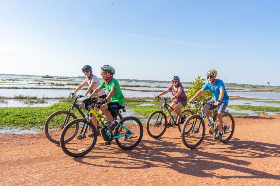 Kampong Phluk Village Cycling